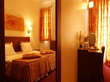Hotel Amoras