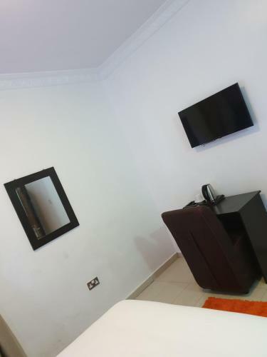 Hotel H53 Suites