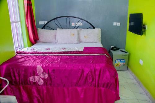 Purple Crown Hotel
