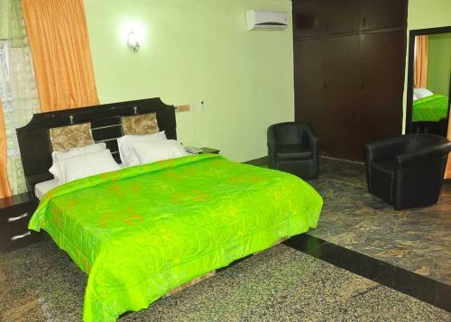 Hotel De Revelation