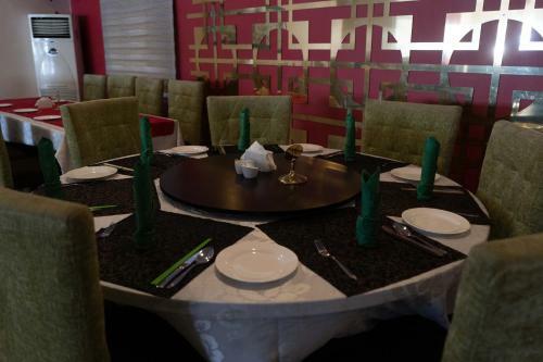Visa Karena Hotels
