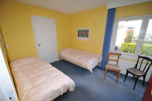 Villa Jhr De Casembrootplein 6