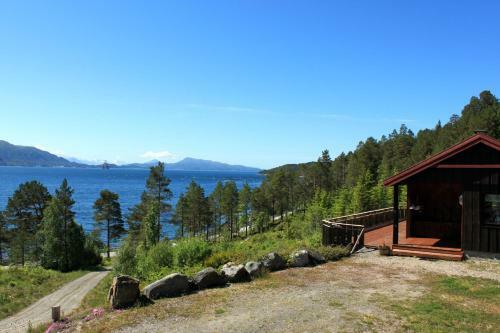 Lodge Tustna Ladestasjon