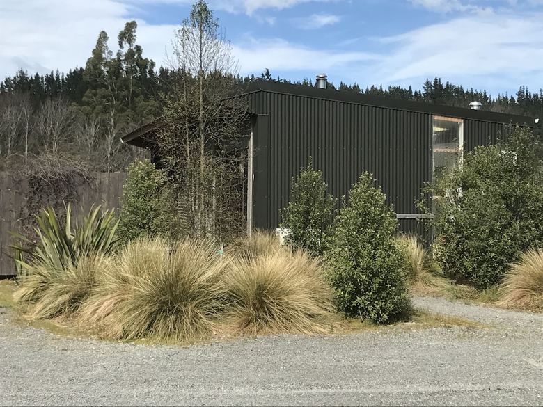 Hostal River Retreat