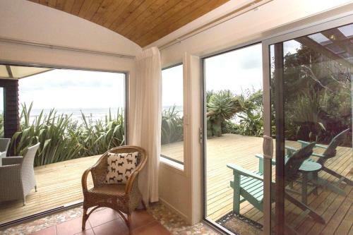 Chester Cottage - Beachfront Luxury