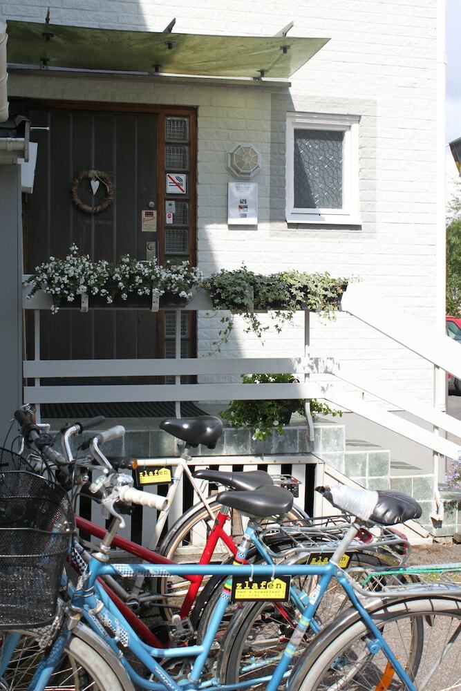 Hotell Zlafen Bed And Breakfast