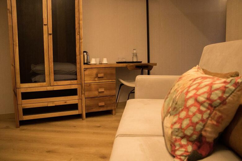 Hostal West Beach Hostel