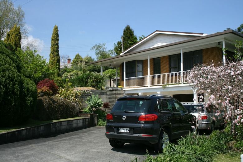 Paeroa Bed And Breakfast