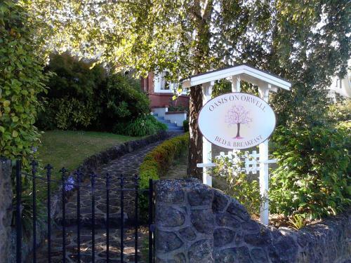 Oasis On Orwell Bed And Breakfast