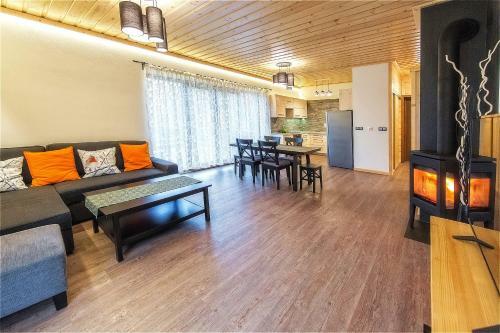 Apartamenty 58 Czarny Gro?