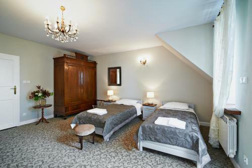 Hostal Dw�r Osmolice
