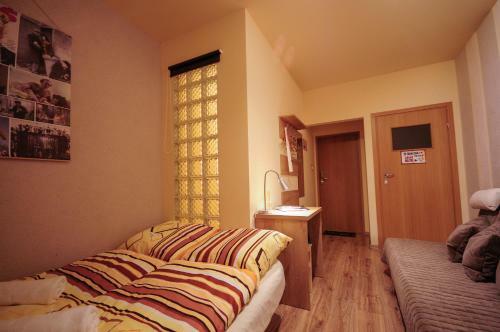 Hostal Pokoje Za Kinem
