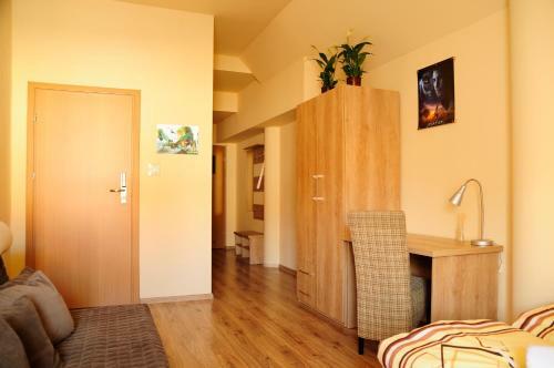 Hostal Pokoje Za Kinem