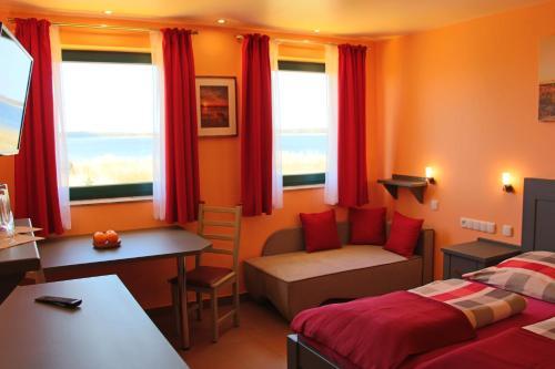 Hostal Avila Park & Spa