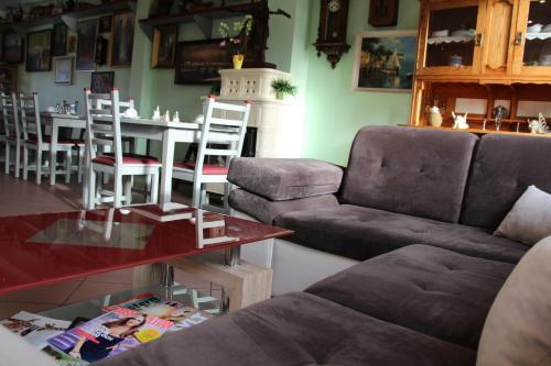 Hostal Avila Park & Spa