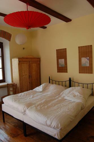 Hostal Rezydencja Terra Sudeta