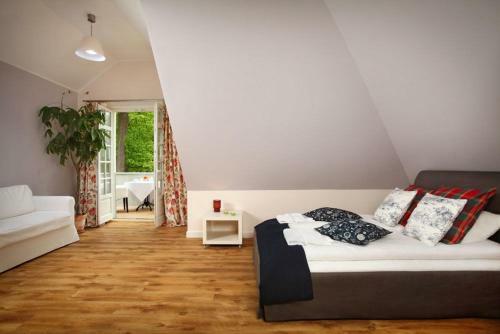 Hostal Dw�r Many