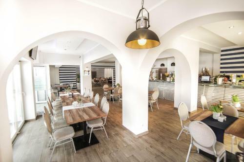 Hostal New Corner