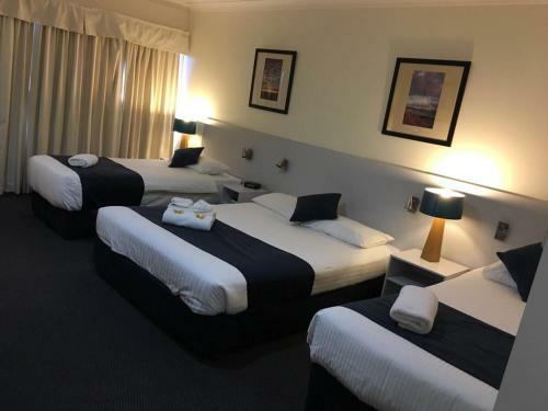 Lakeview Motor Inn