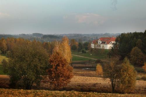 Hotel Folwark ?emino