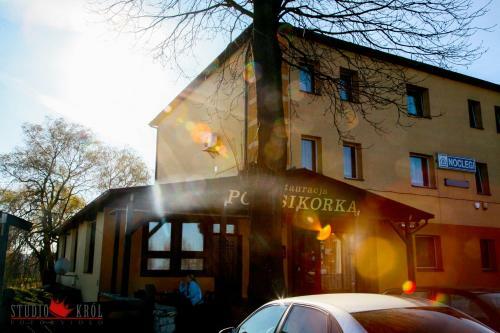 Bed & Breakfast Restauracja I Noclegi Pod Sikork?