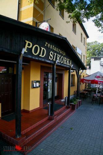 Bed & Breakfast Restauracja I Noclegi Pod Sikork?