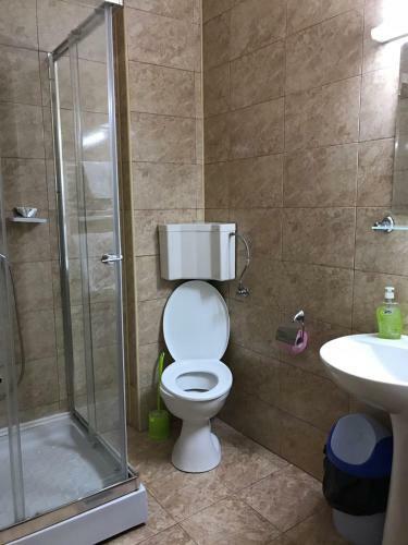 Hostal Pinul Negru