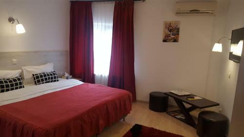 Hostal Pensiunea Cris-andre