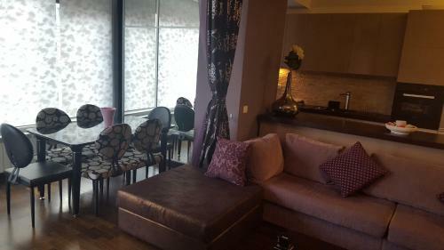 Park Apartment