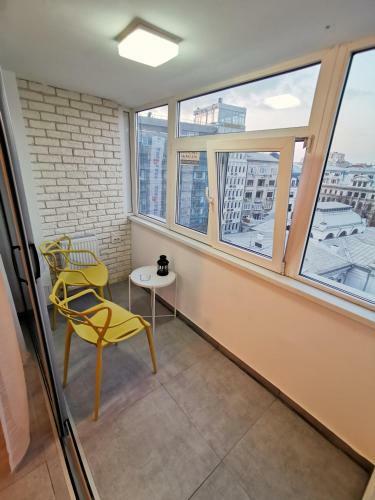 Uptown Luxury Apartment