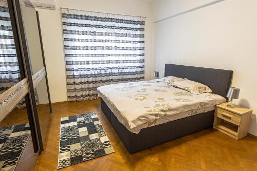Apartamento Athenee Residence 1