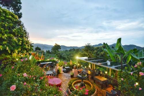 Hotel Phu Mork Dao Resort