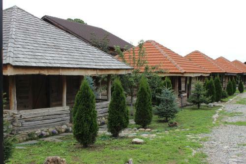 Lodge Satul Traditional