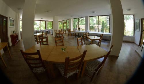 Villa River Grill House