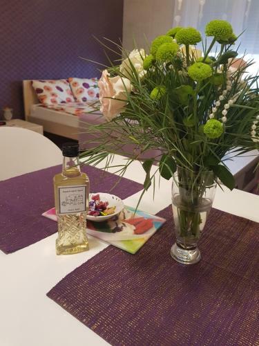 Sara - Modern Apartment In The City Center