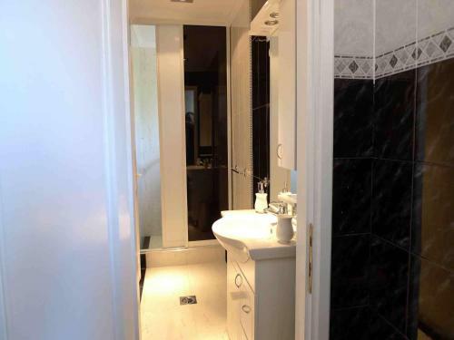 Hostal Guest House Perla