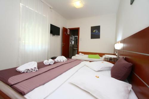 Hostal Guesthouse Villa Inn