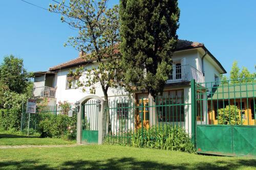 Bed & Breakfast Sobe Zeravica Sremski Karlovci