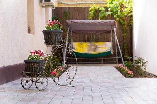 Hostal Guest House On Azovskaya 21