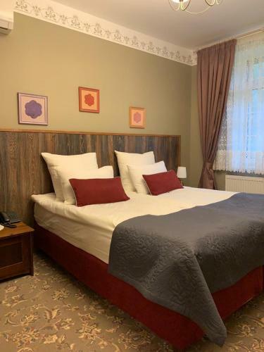 Hotel Imeniye Altun Lake House