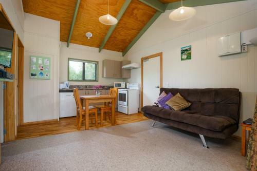 Longbourne Lodge Motel