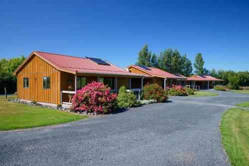 Longbourne Lodge Motel