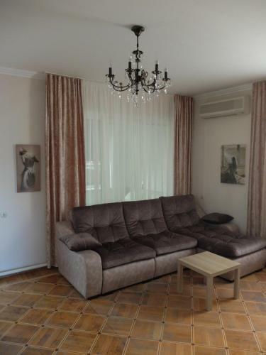 Apartment Guzel