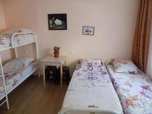 Hostal Guest House On Ulitsa Krymskaya 95