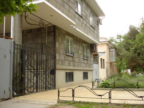 Apartment On Golubtsa 9