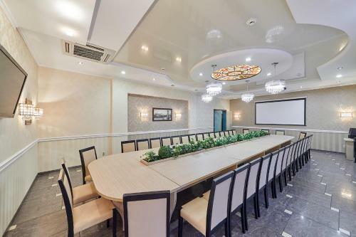 Art Hall Hotel