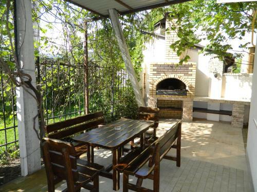 Hostal Dzhamayka Guest House