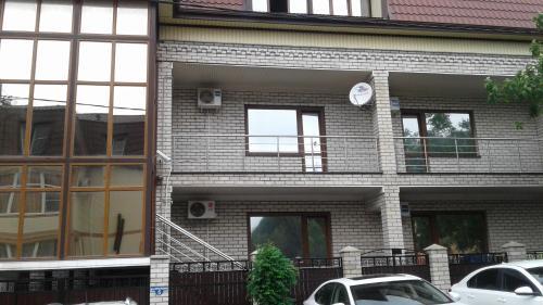 Hostal ???????? ??? "???????+"
