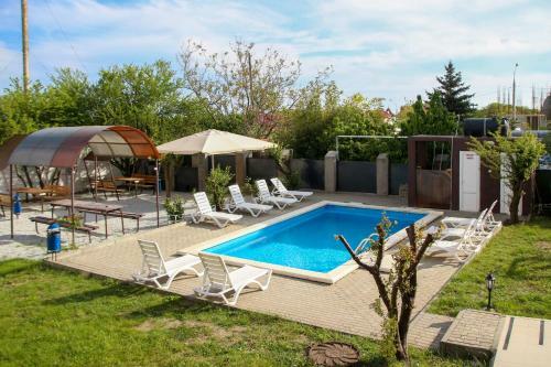 Hostal Argo Guest House