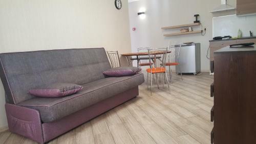 Hostal Guest House Leto